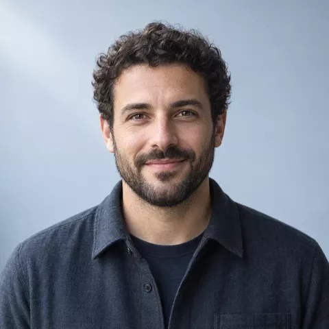 AI-generated illustrative portrait, not a photograph of David Williams